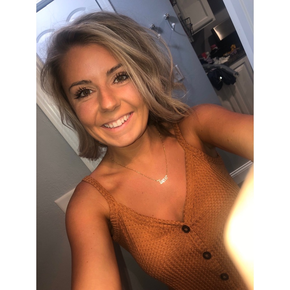 Meet your Posher, Lindsey